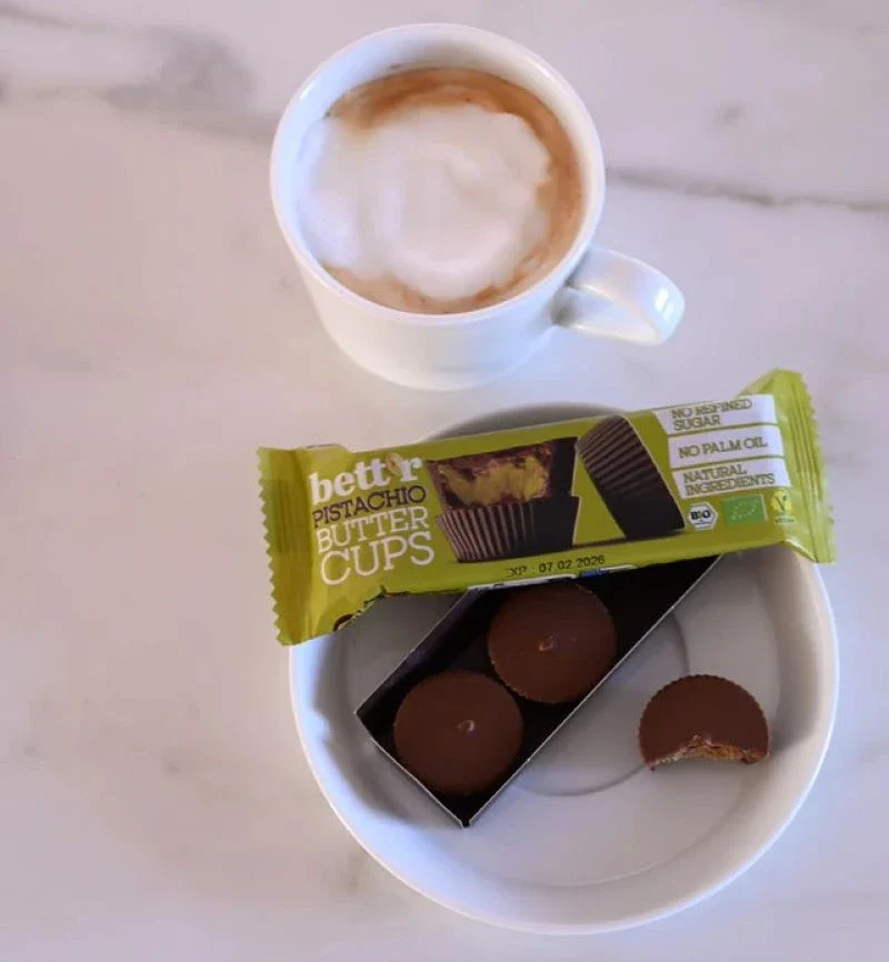 Bombones Rellenos De Crema De Pistacho Bett'r 39g Bio - Image 3