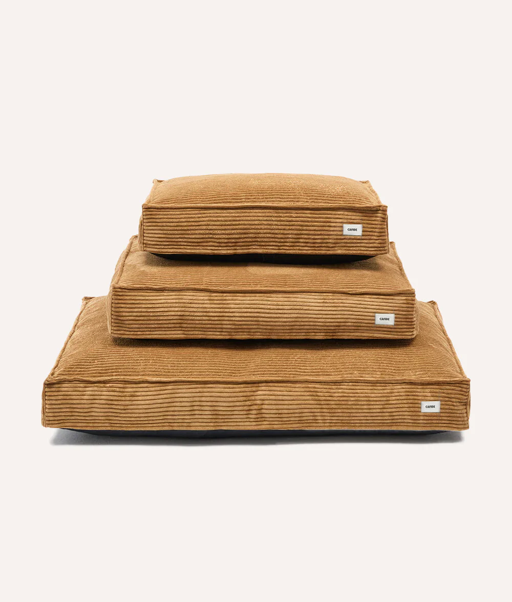 Cafide Cama De Material Reciclado Para Perro Con Tejido De Pana Mostaza. Modelo Cuadra. - Image 3