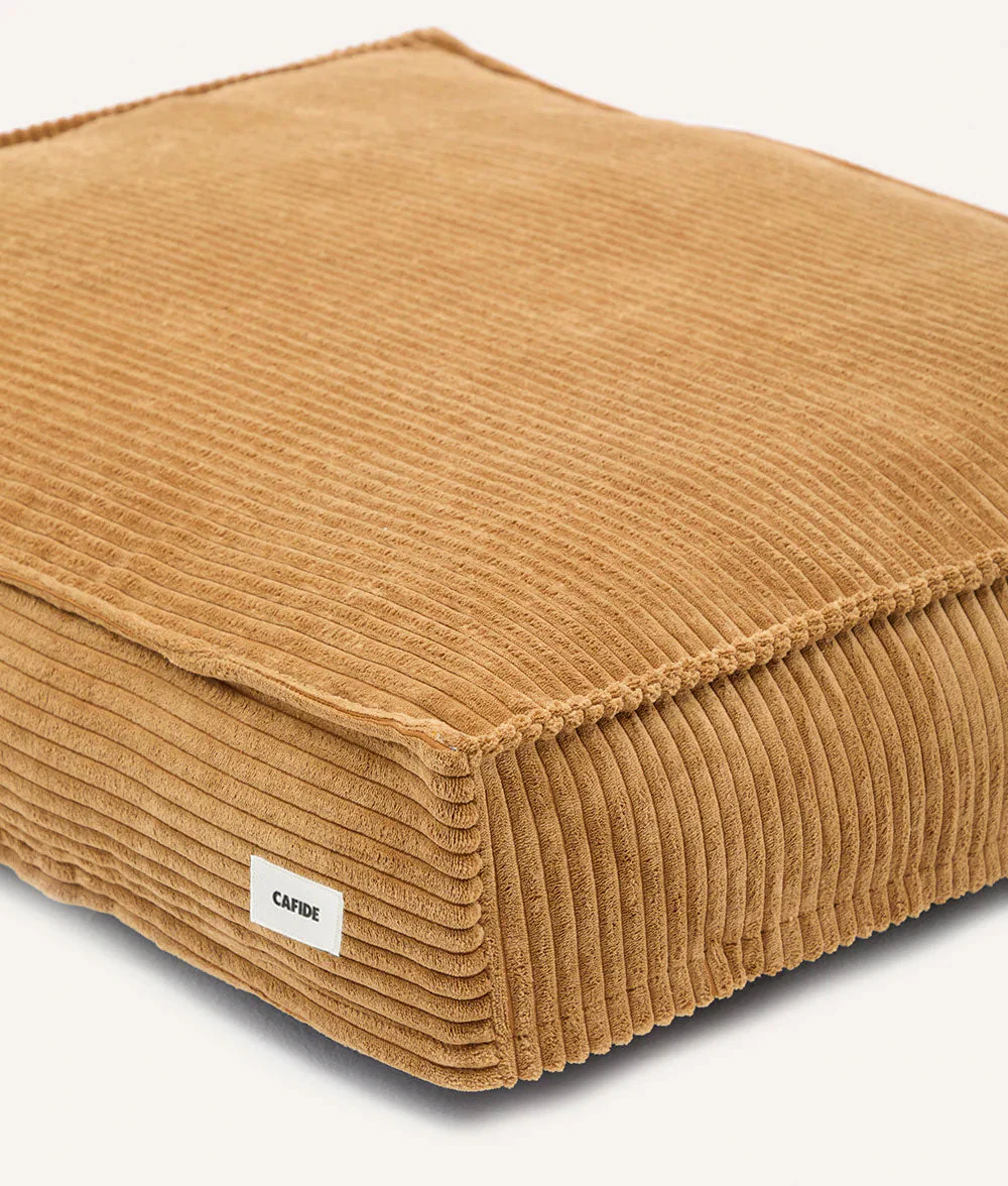 Cafide Cama De Material Reciclado Para Perro Con Tejido De Pana Mostaza. Modelo Cuadra. - Image 4