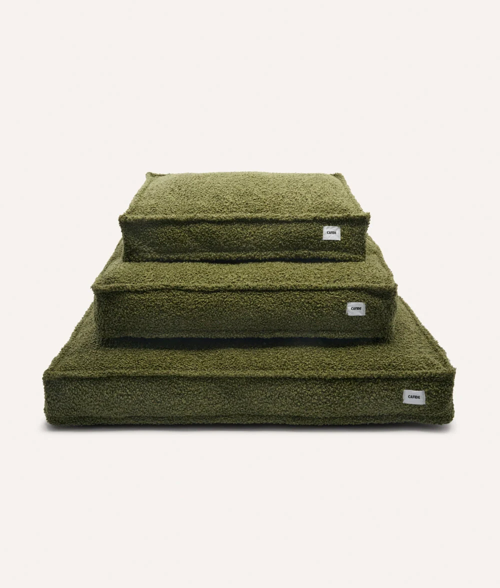 Cafide Cama De Material Reciclado Para Perro Con Tejido Estilo Borreguito Verde. Modelo Cuadra. - Image 5