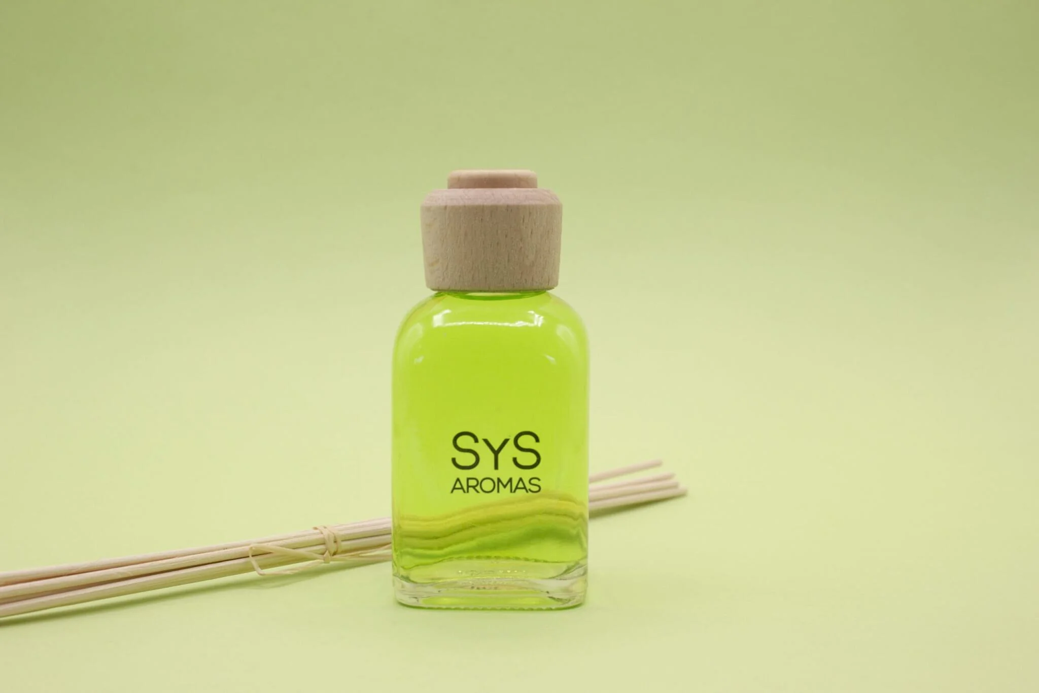 Estuche Ambientador Mikado Raíz de Angélica 100 ml | Difusor de Varillas | Fragancia Herbal y Elegante - Image 4