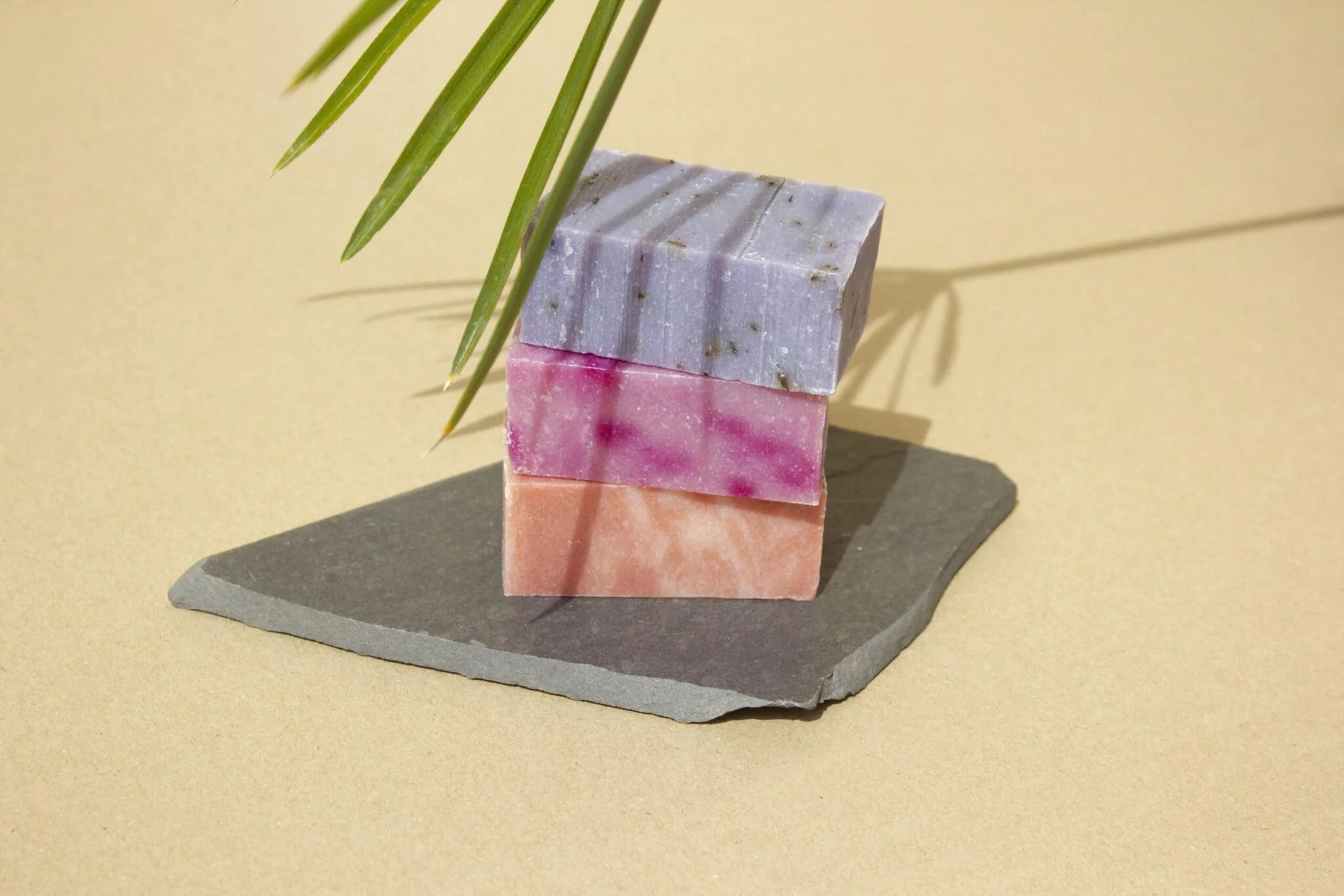 Jabón Natural Jojoba Labnatur 100 g | Hidratante | Equilibrante | Piel Suave y Nutritiva - Image 2