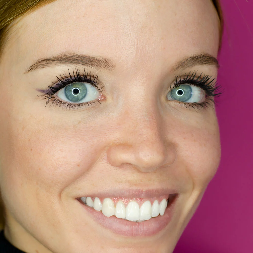 Lápiz De Ojos Berenjena Camaleon Cosmetics - Image 2