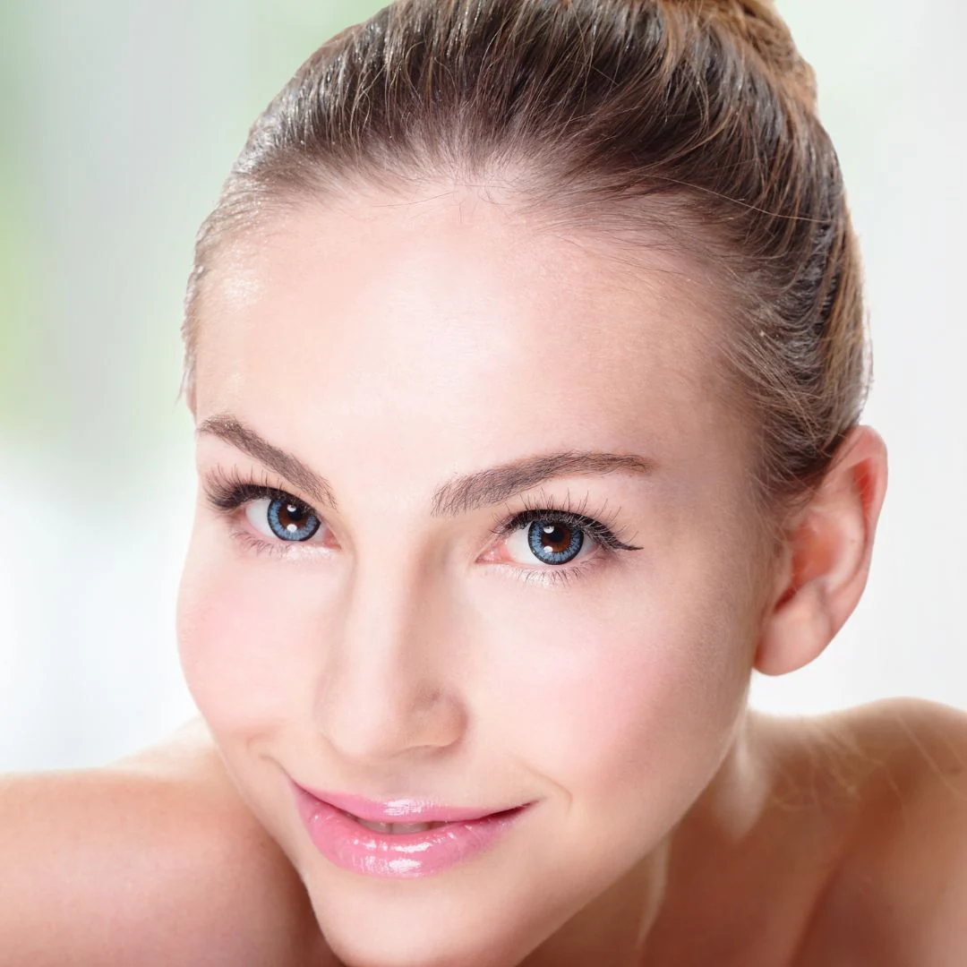 Lovves Loción Facial Exfoliante Iluminadora - Image 3