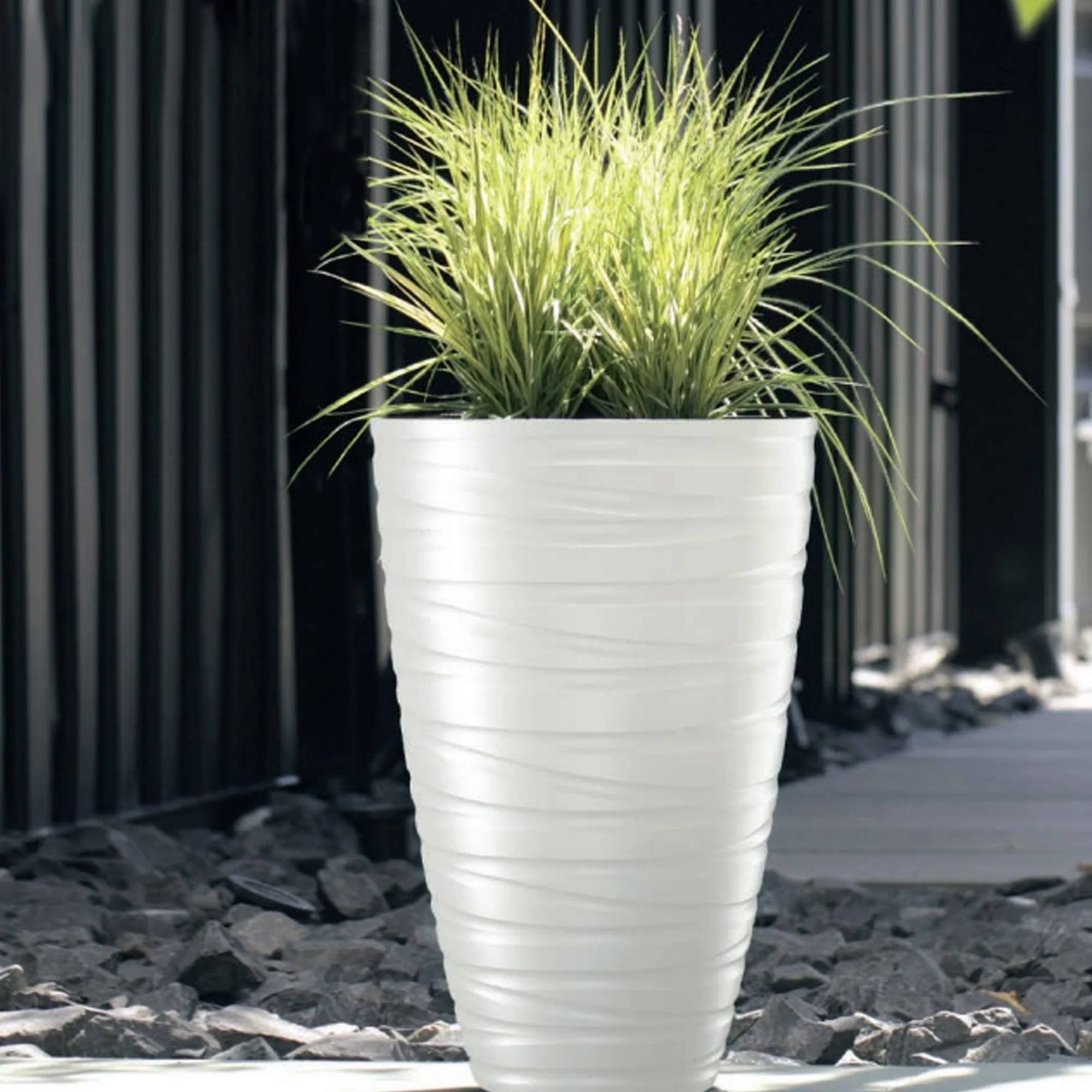 Maceta Con Deposito 32l Maze De Plastico En Color Antracita 37,5 (largo) X 37,5 (ancho) X 41,9 (alto) Cm - Image 4