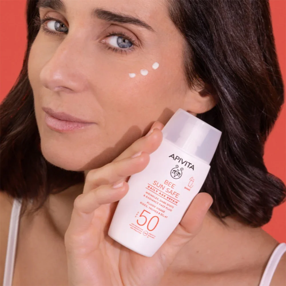 Reparación Antiedad Diaria SPF50 Apivita Fluido Facial 50ml - Image 3