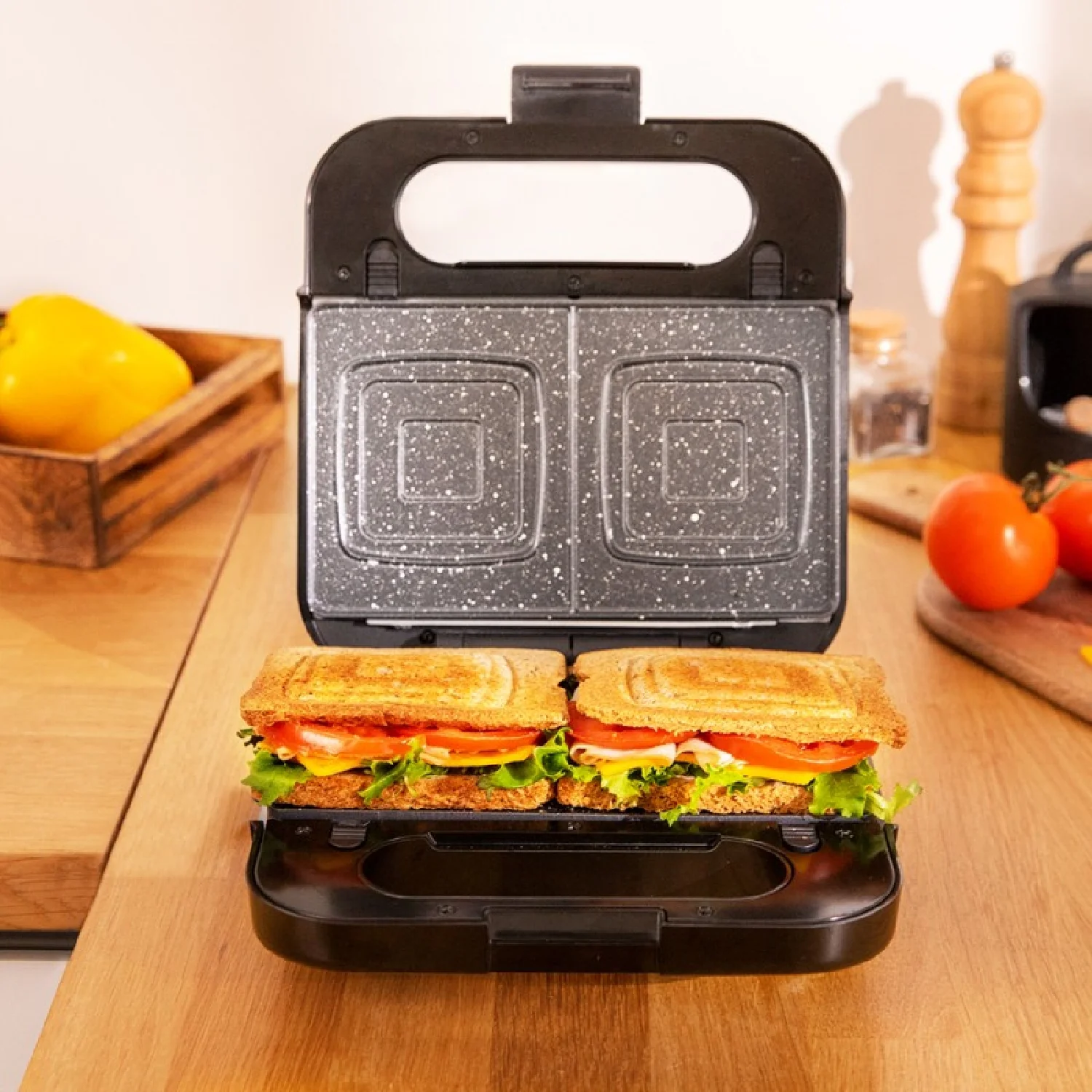 Sandwichera Rock´ntoast 4in1. 1000 W De Potencia, Capacidad Para 2 Sándwiches, Acabados En Acero Inoxidable, 4 Placa Intercambiables Con Revestimien - Image 3