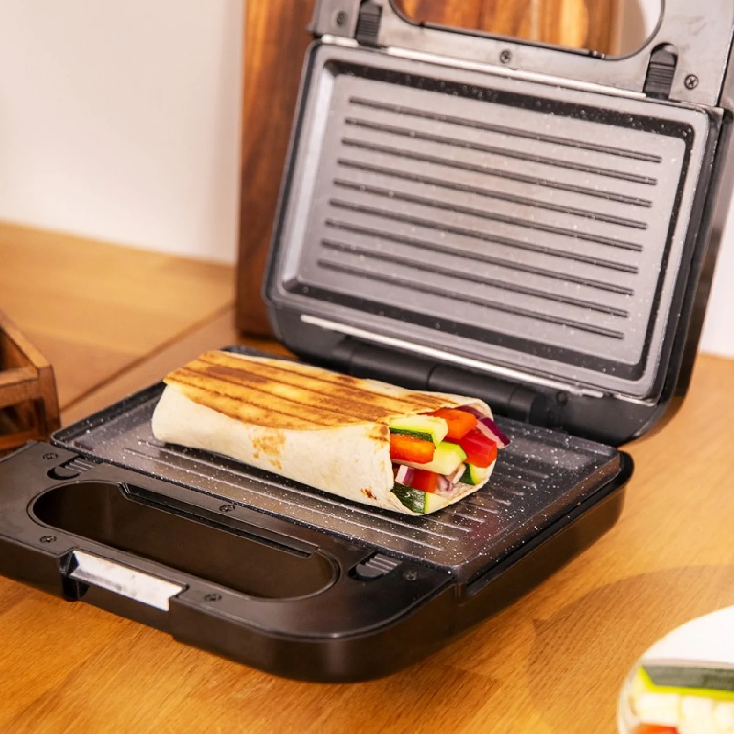 Sandwichera Rock´ntoast 4in1. 1000 W De Potencia, Capacidad Para 2 Sándwiches, Acabados En Acero Inoxidable, 4 Placa Intercambiables Con Revestimien - Image 5