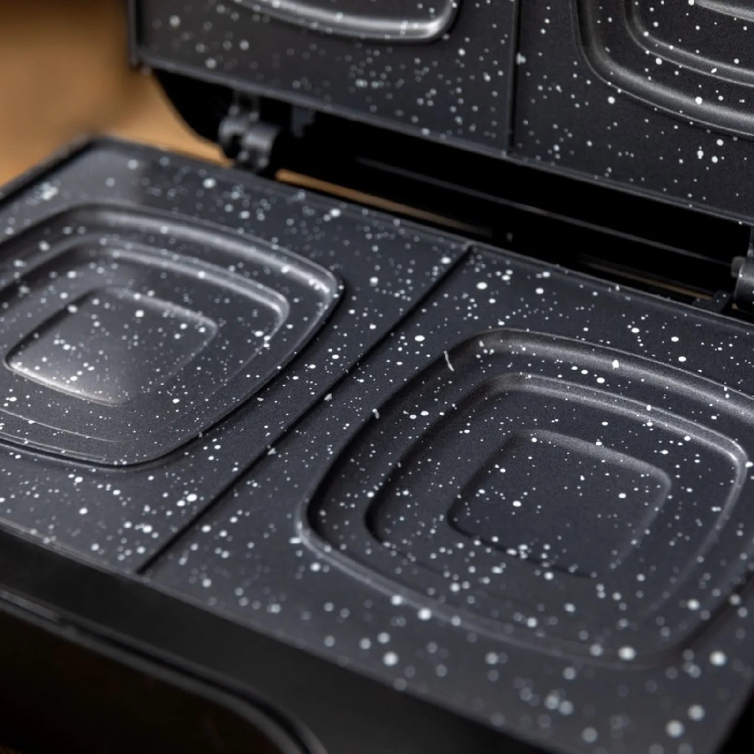 Sandwichera Rock'ntoast Square +, 800w De Potencia, Placa Cuadradas, Revestimiento Piedra Rockstone, Antiadherente, Acero Inoxidable, Revestimiento - Image 3